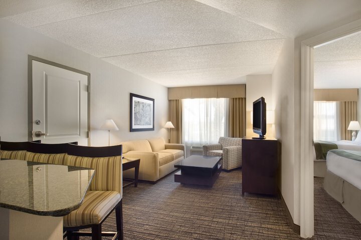 Room 42 of 61