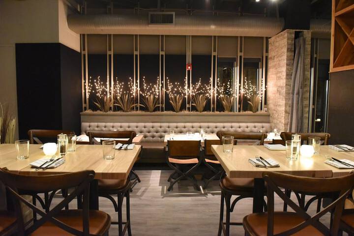 Dining 83 of 135