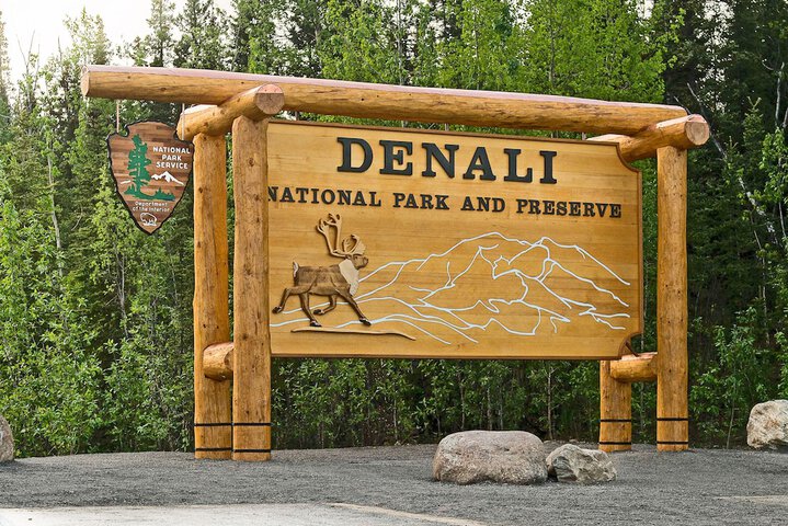 Denali Crows Nest Cabins