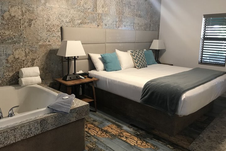 Room 29 of 84