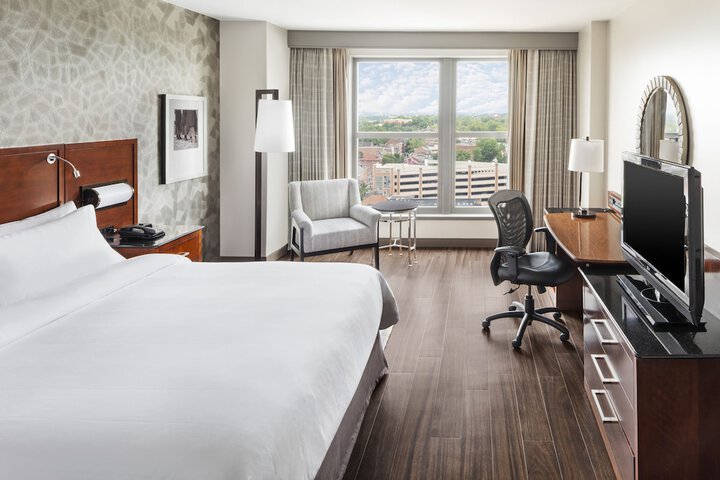 Lancaster Marriott at Penn Square