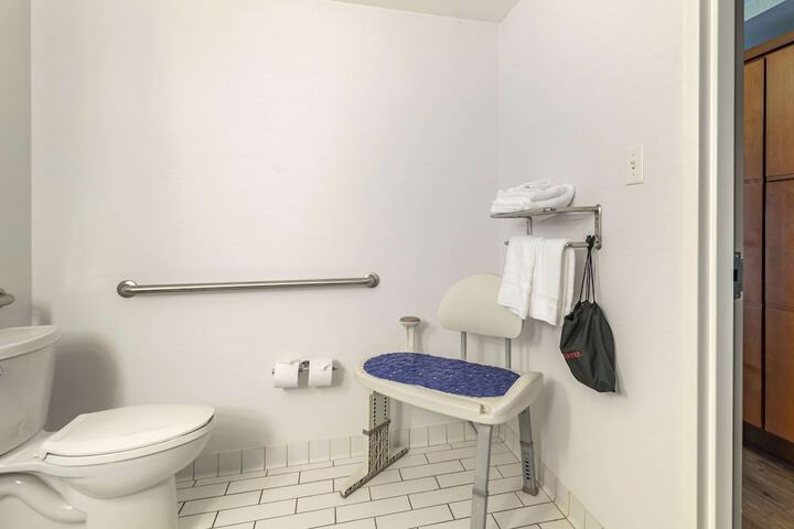 Room 16 of 27