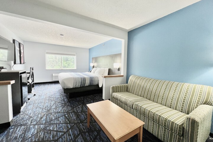 AmericInn by Wyndham Quincy