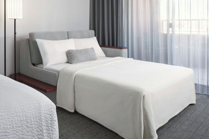 Courtyard by Marriott Farmington