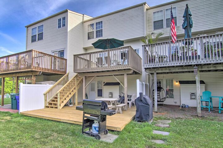 Pool Access & Deck: Bethany Beach Gem