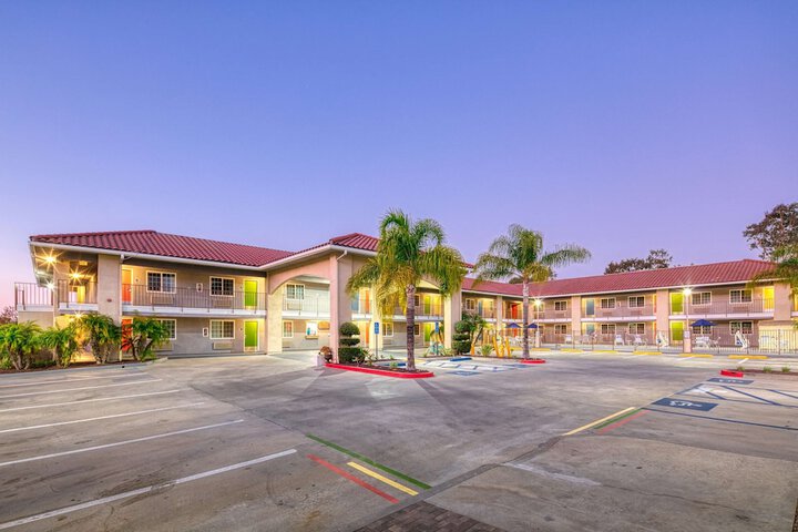 Hotel 3 of 27