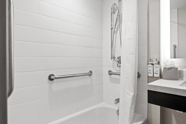 Holiday Inn Express Sunnyvale - Silicon Valley by IHG