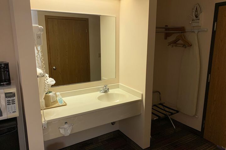Room 21 of 26