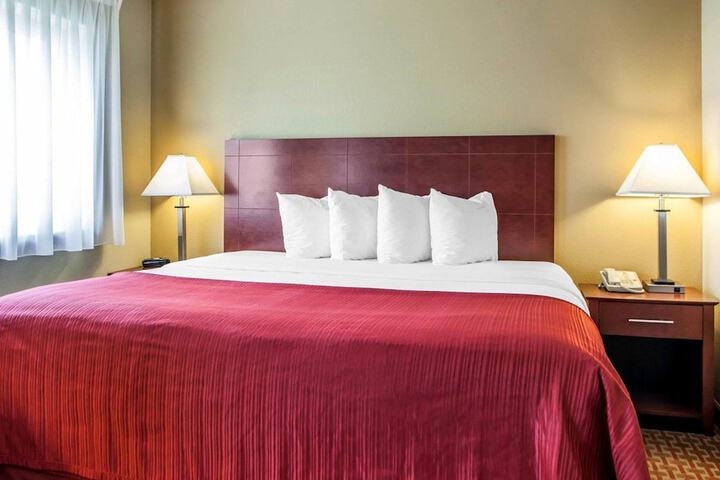 Room 18 of 29