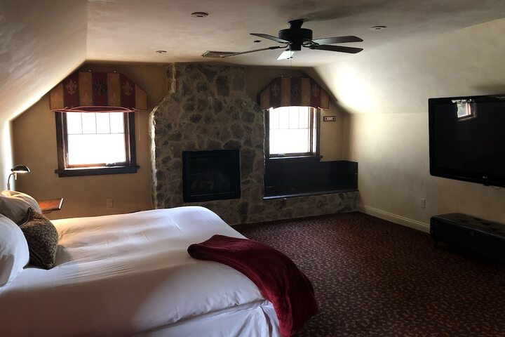 Border House at Crystal Bay Casino