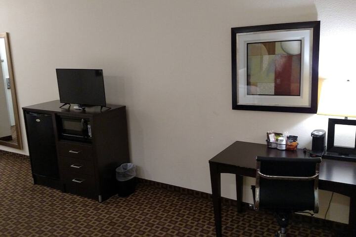 Room 13 of 29