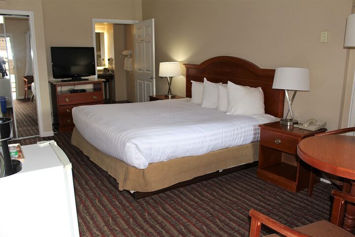 Room 122 of 145