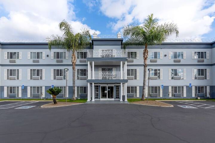 Best Western Colonial Inn