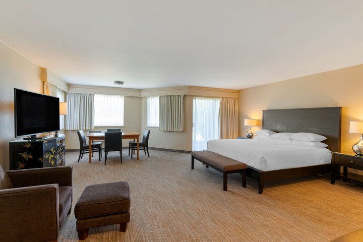 Room 44 of 131