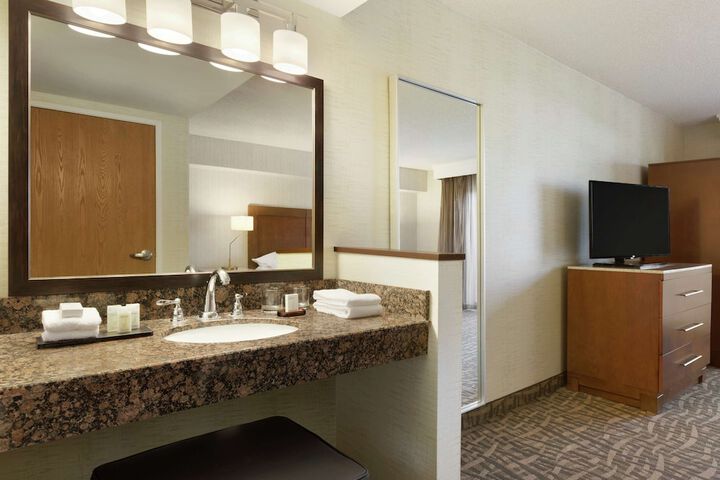 Embassy Suites by Hilton Santa Ana Orange County Airport