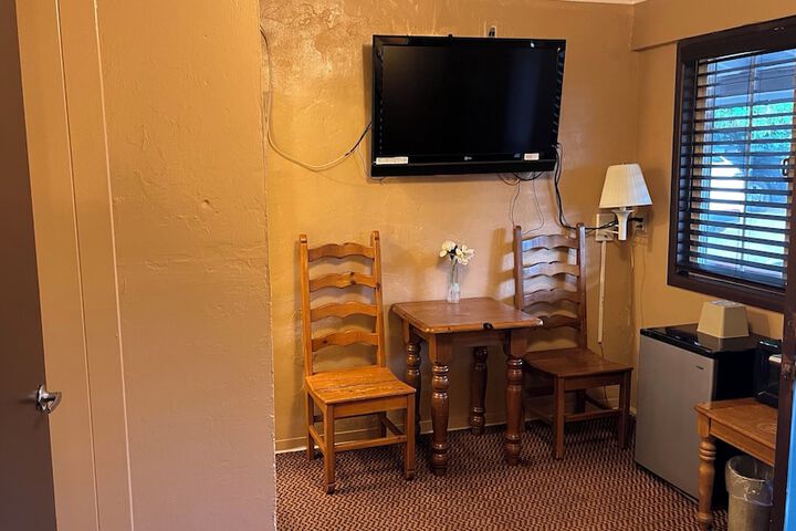 Room 92 of 119