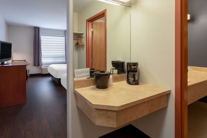 Room 27 of 56