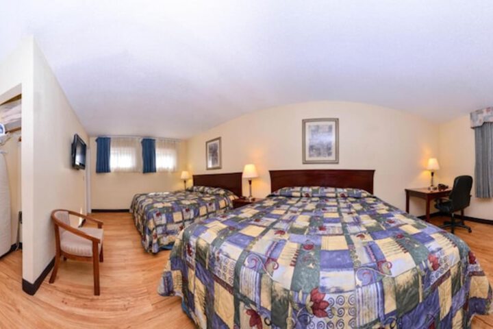 Room 22 of 28