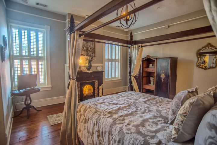 Room 60 of 162