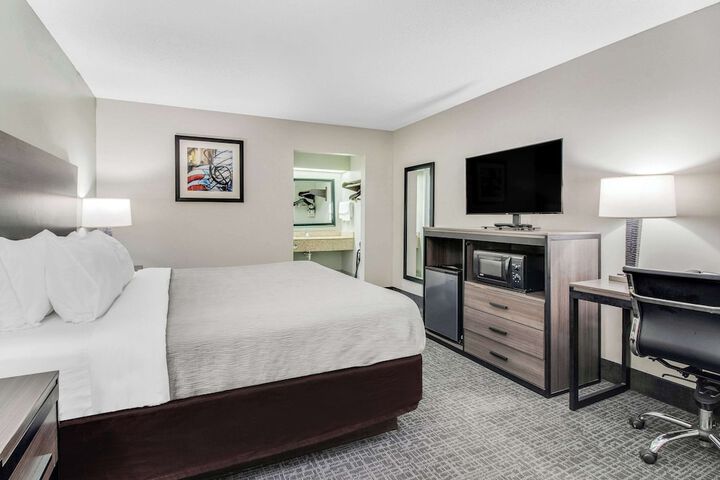 Quality Inn White House
