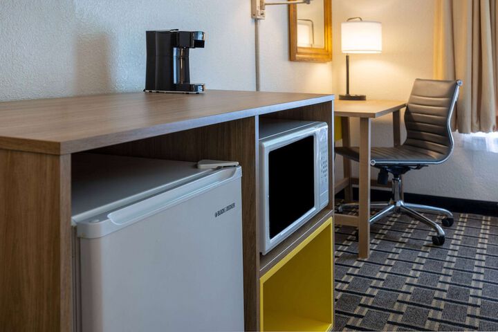 Room 15 of 41