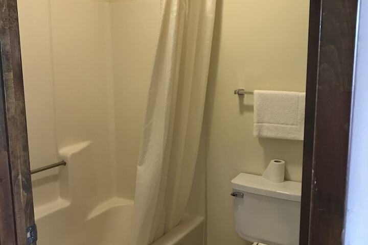 Room 15 of 34