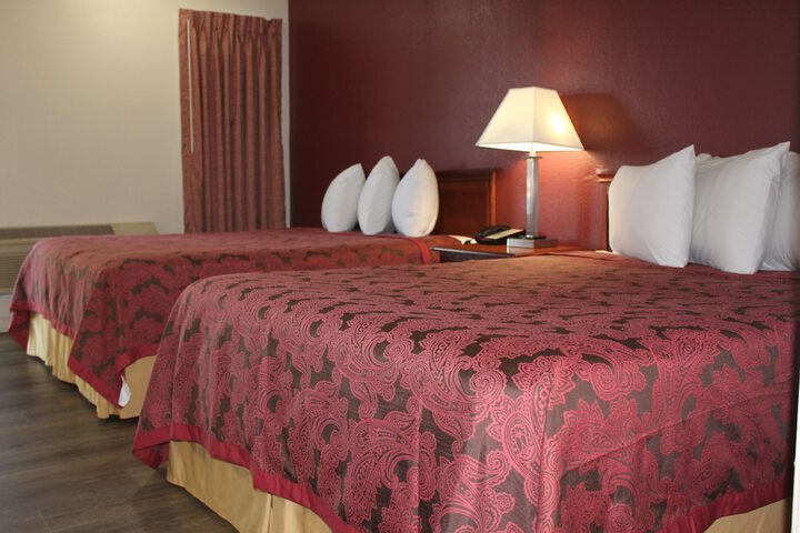 Room 14 of 25
