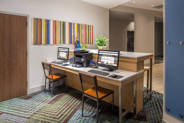 Business Center 51 of 51
