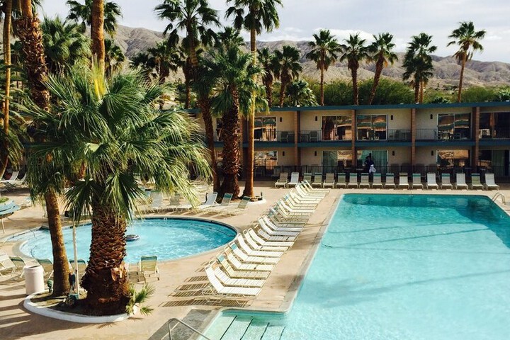 Desert Hot Springs Spa Hotel
