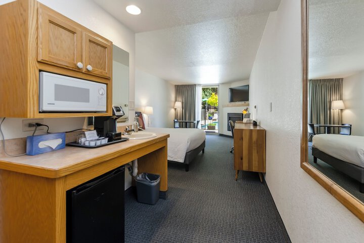Firelite Lodge