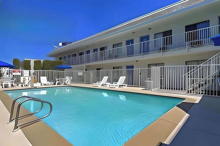 Pool 3 of 16