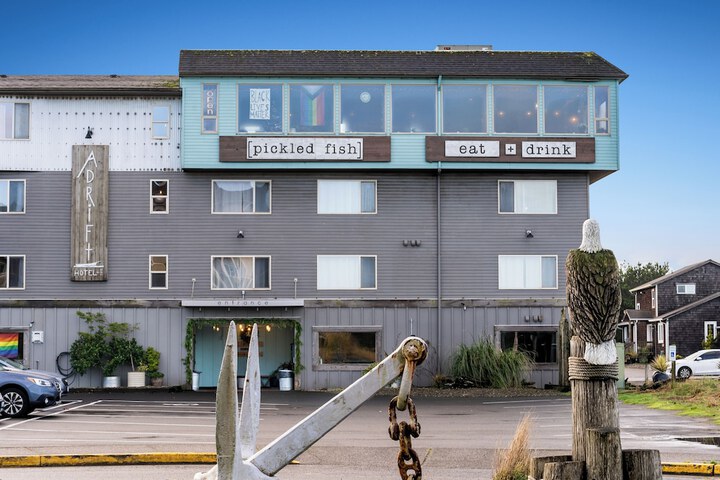 Hotel 9 of 147