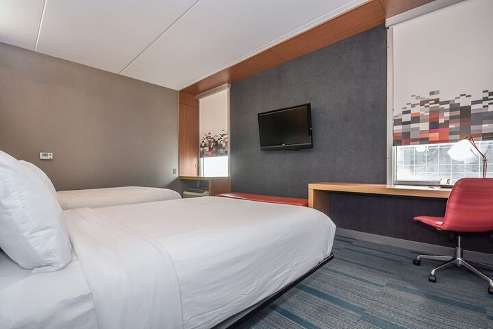 Room 14 of 35