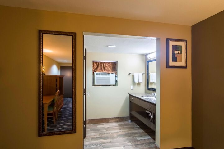 Room 29 of 43