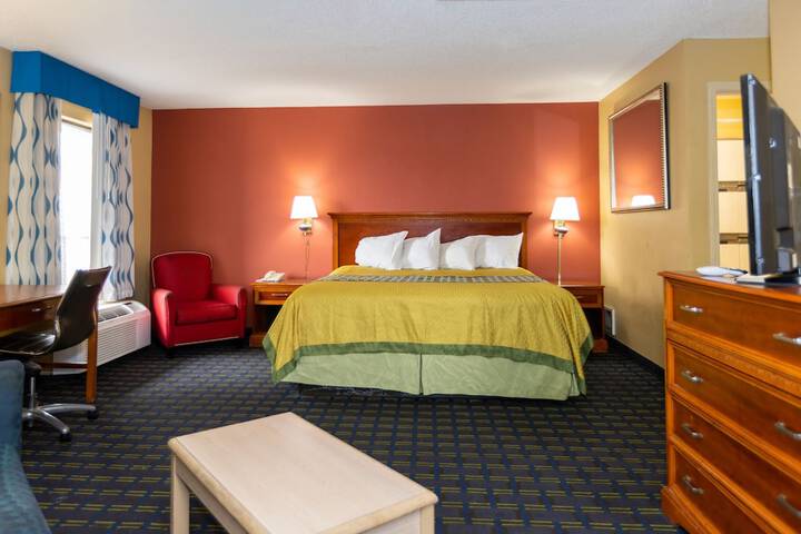 Room 15 of 21