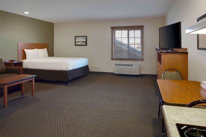Room 12 of 16