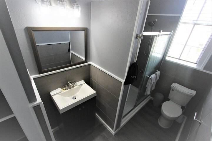 Room 133 of 171