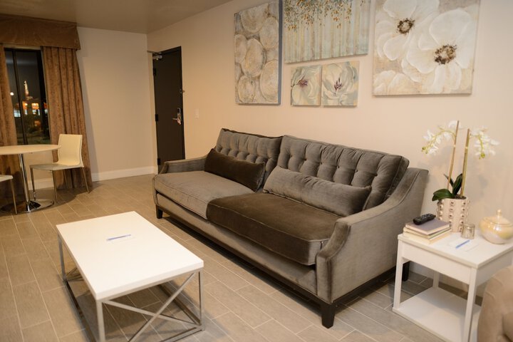 Room 16 of 36