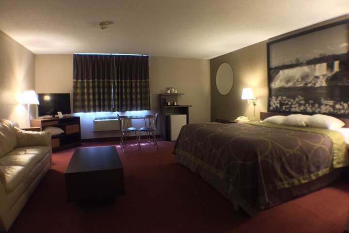 Room 36 of 64