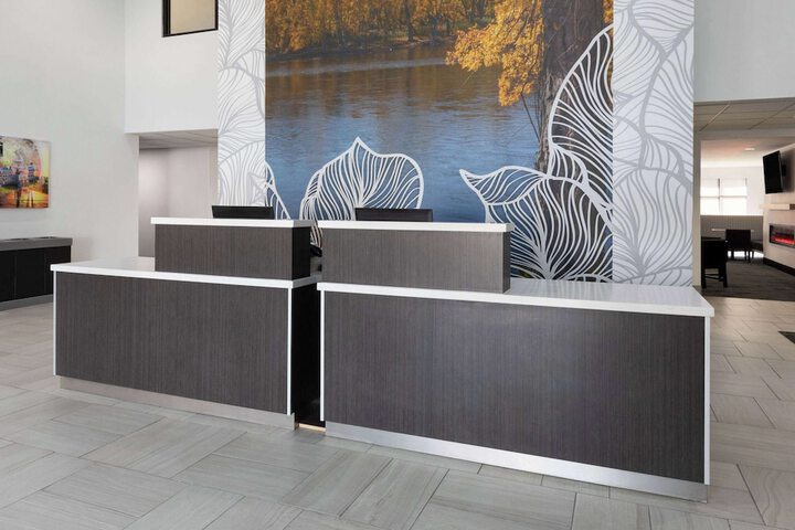 La Quinta Inn & Suites by Wyndham Meridian