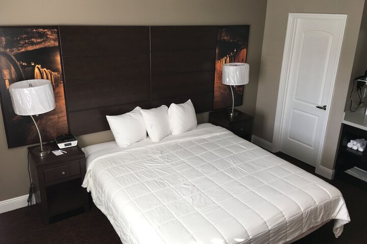 Room 30 of 43