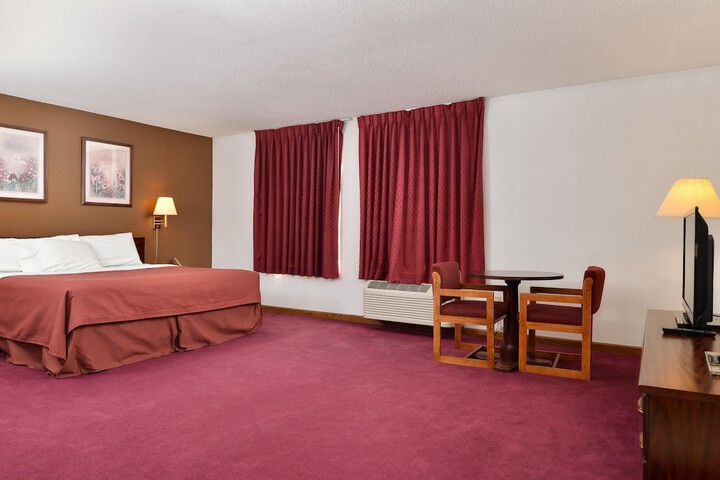 Room 5 of 16