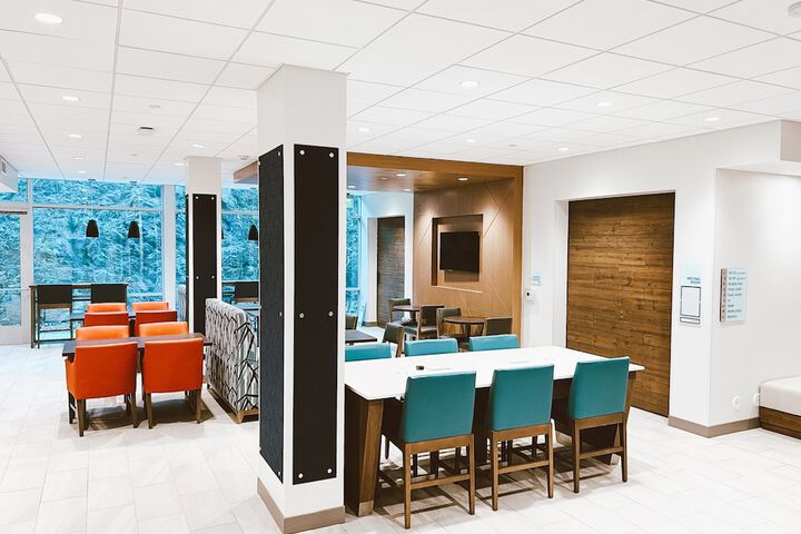 Breakfast/Coffee Service 25 of 27