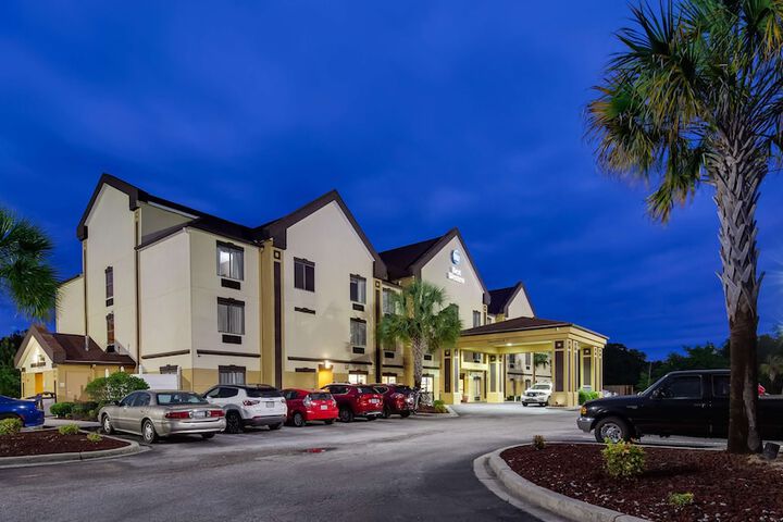 Hotel 2 of 25