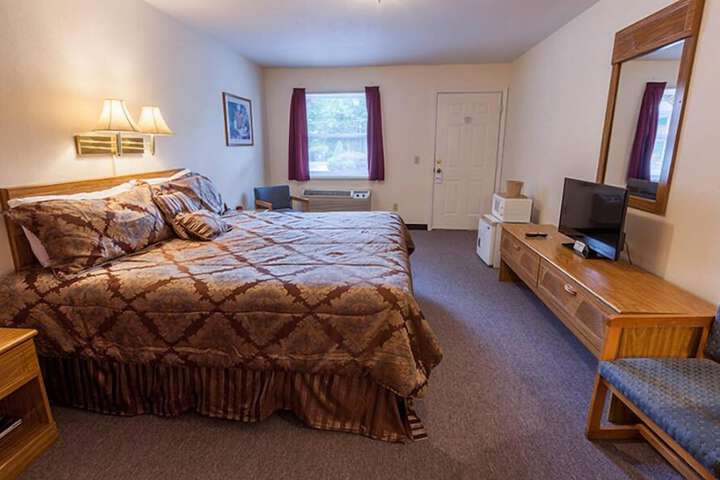 Room 18 of 37