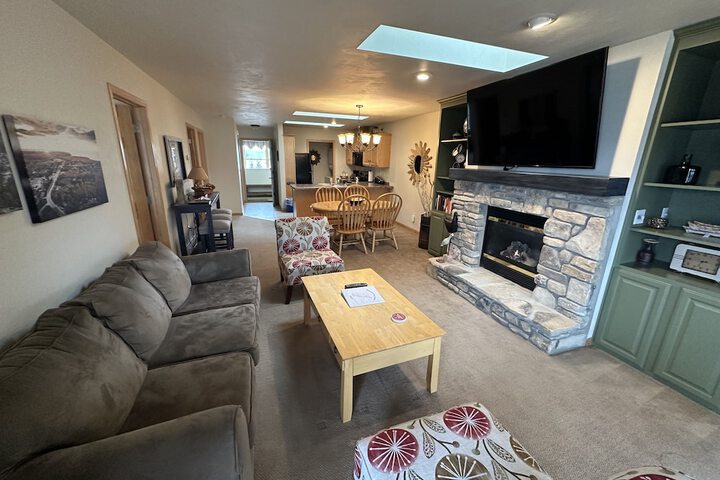 Birchwood Lodge
