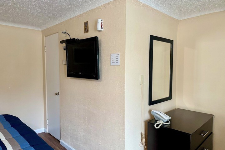 Room 58 of 60