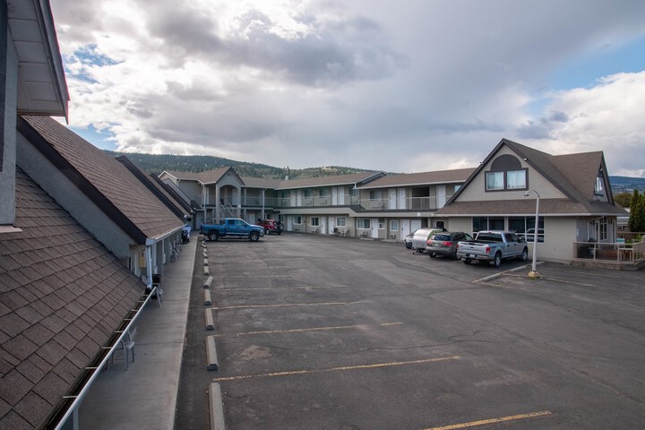 Hotel 2 of 58