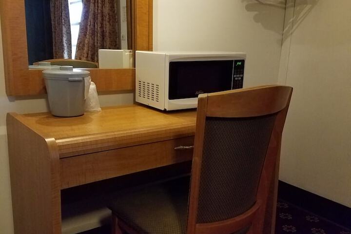 Room 6 of 26