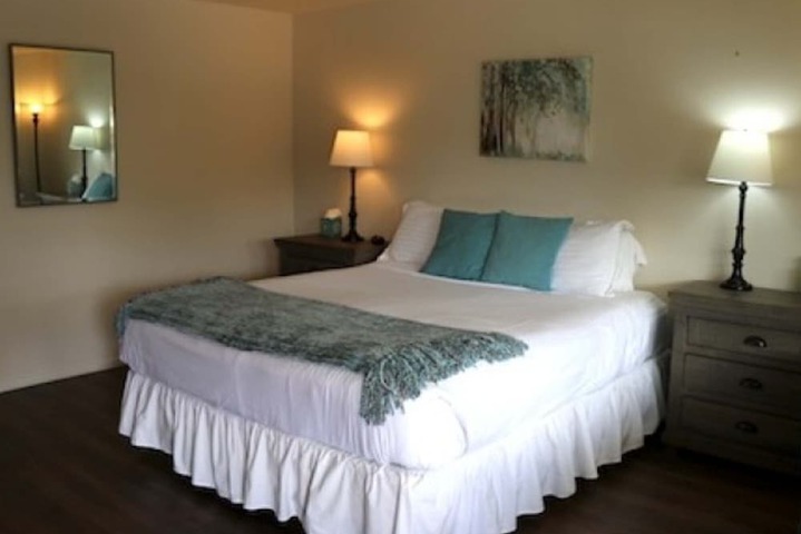 Room 42 of 74